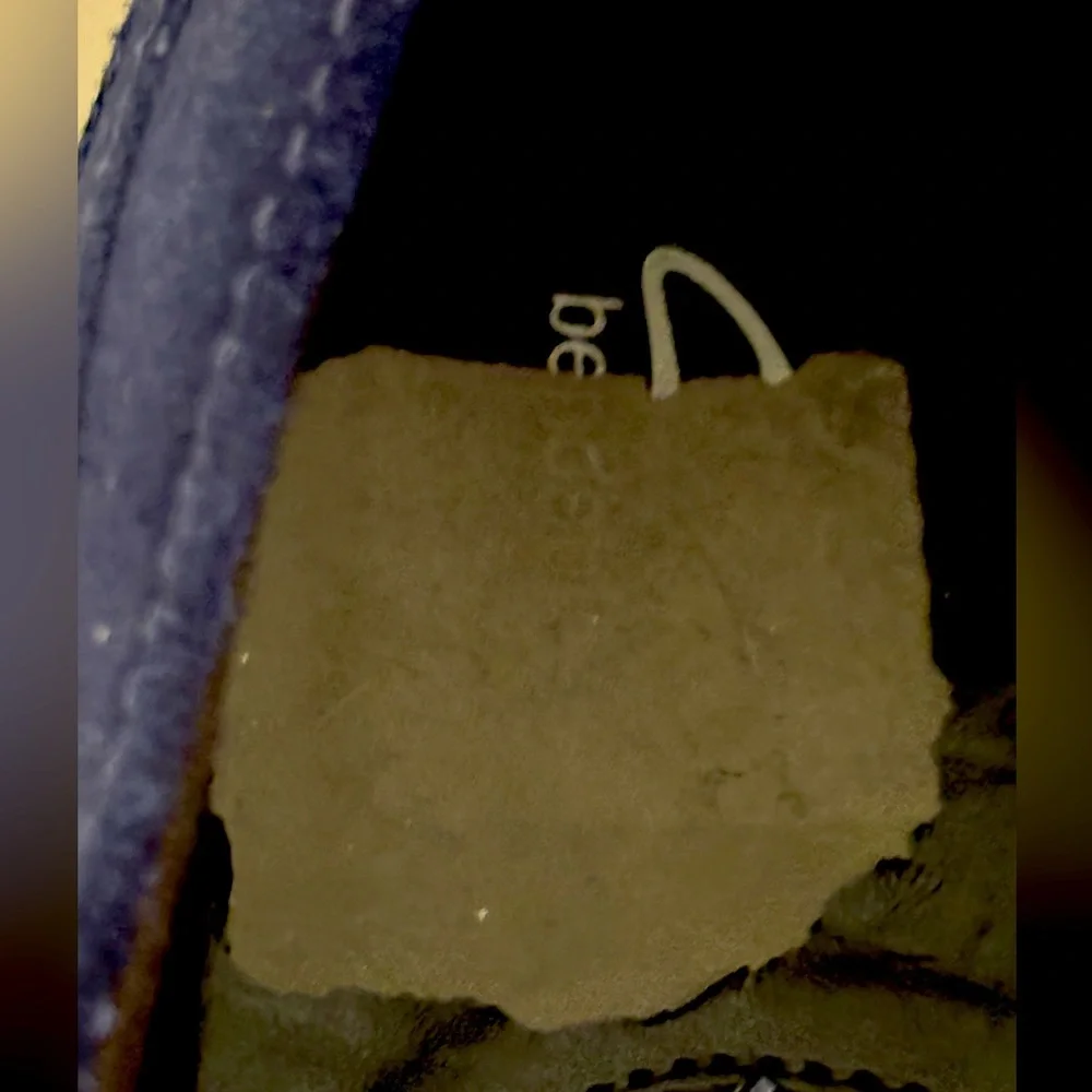 Clark’s Bendable’s Navy Blue faux suede heeled oxfords 8 - Picture 9 of 11